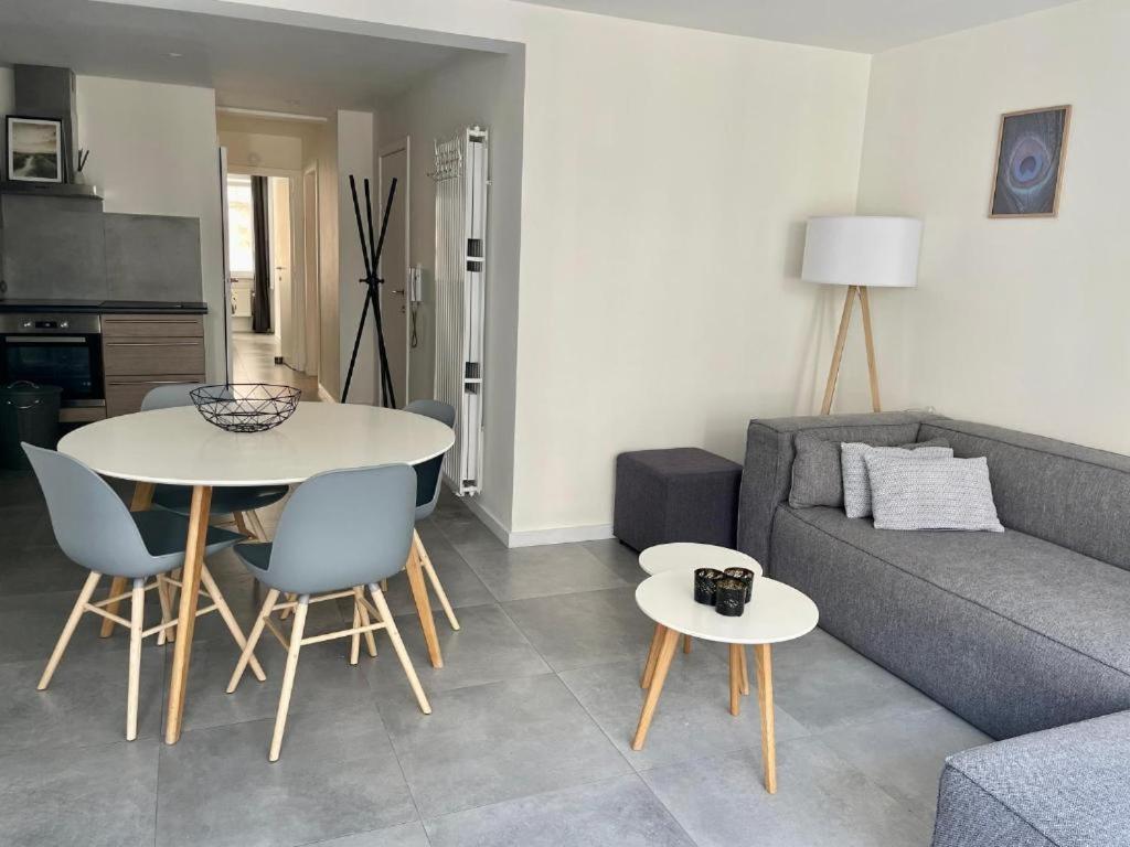 Luxury Apartment With Free Parking Ostende Kültér fotó